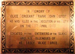 Memorial plaque